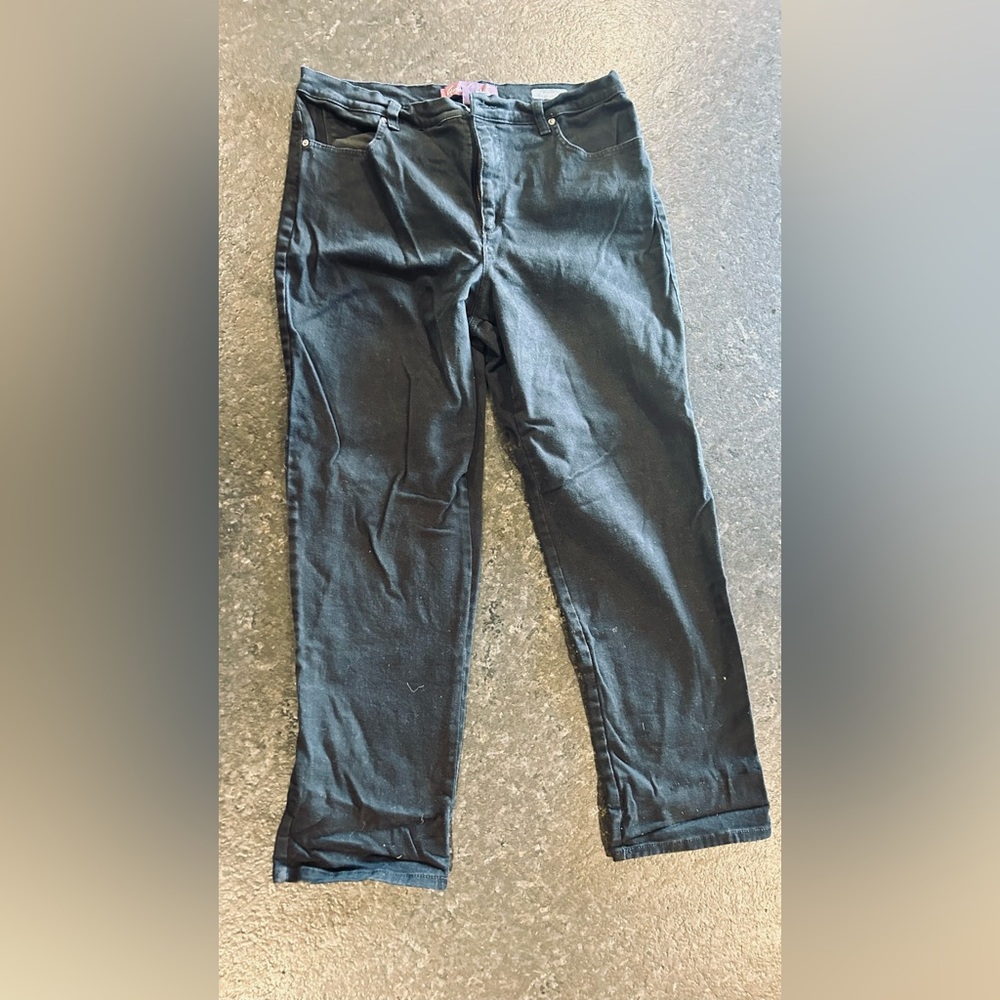 Gloria Vanderbilt Black Straight Leg Jeans